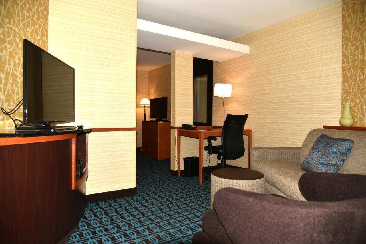 Fairfield Inn Hartford Airport Windsor Locks Εξωτερικό φωτογραφία