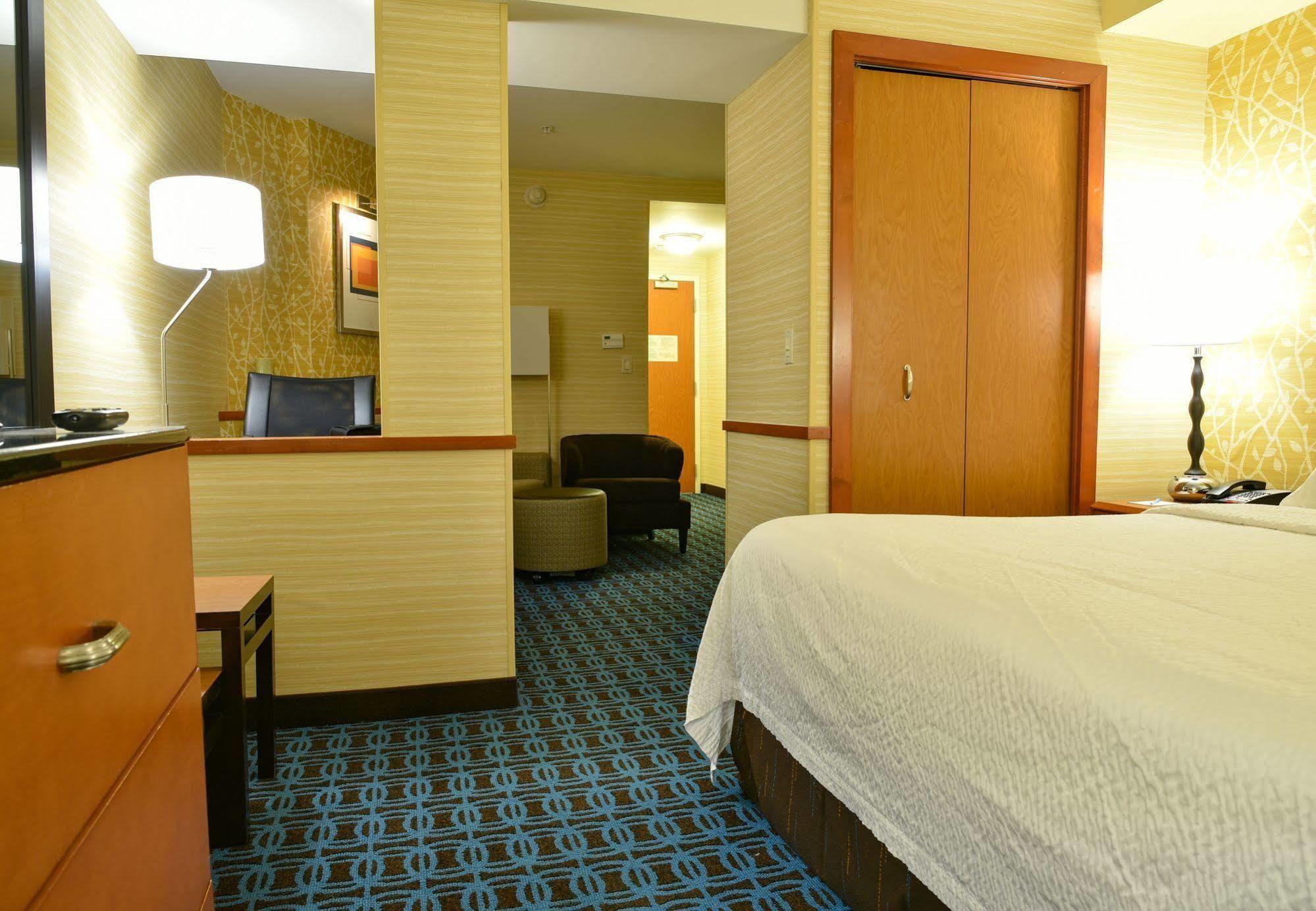 Fairfield Inn Hartford Airport Windsor Locks Εξωτερικό φωτογραφία
